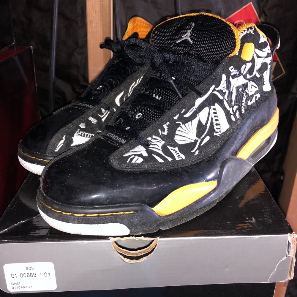 Air Jordan dub zero